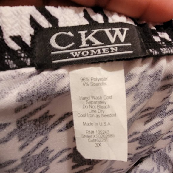 Houndstooth Skirt - Picture 4 of 4